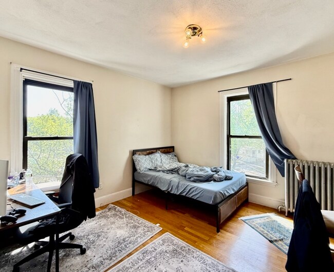 Building Photo - 48 Allston St