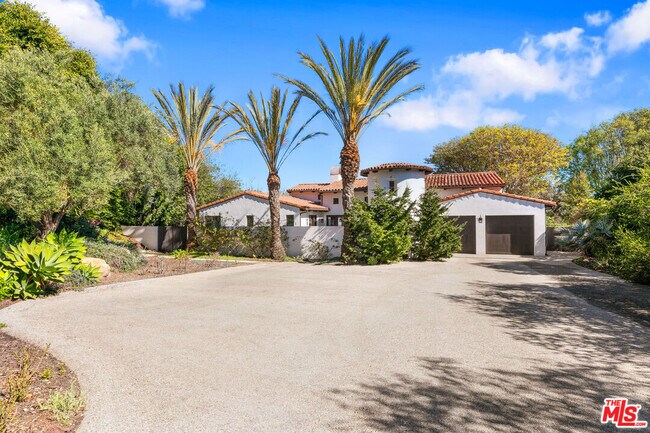 Foto del edificio - 6934 Grasswood Ave