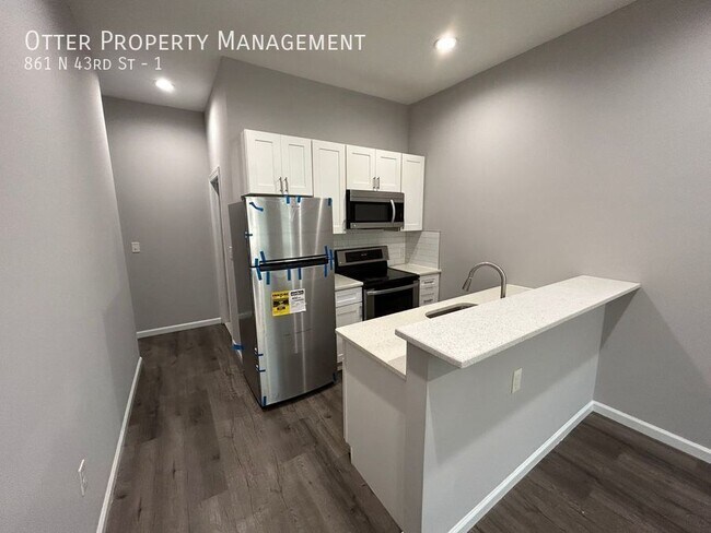 Foto del edificio - 861 N 43rd St