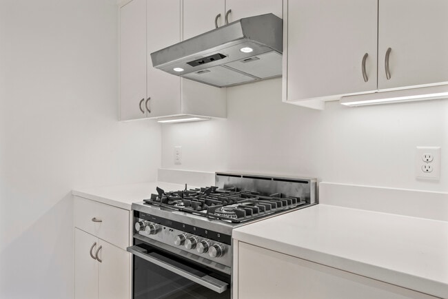 Building Photo - Greenway Village Apartments