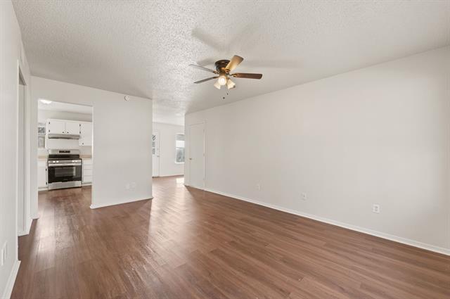 Foto del edificio - 201 Oakdale Dr