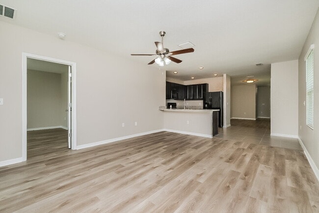 Building Photo - 10213 Mangrove Well Rd