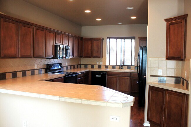 Foto del edificio - 7367 Legend Hill Drive