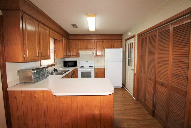 Foto del edificio - 60 Crowndale Ct