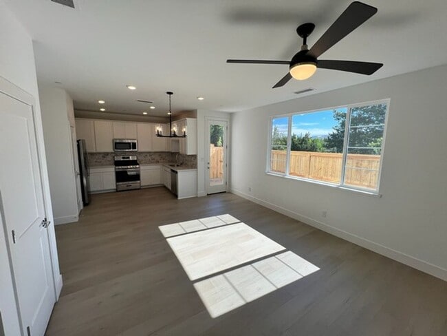Building Photo - Brand New Three Bedroom Home in S. Reno