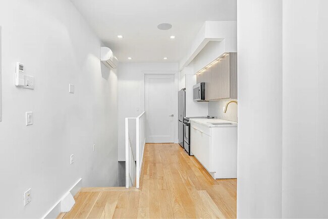 Photo - 223 E 96th St Apartment