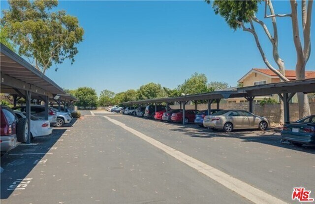 Foto del edificio - 23320 Marigold Ave