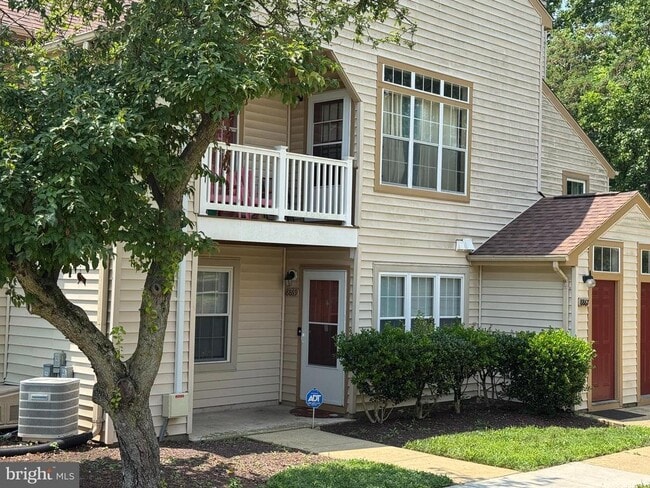 Building Photo - 8869 Rusland Ct