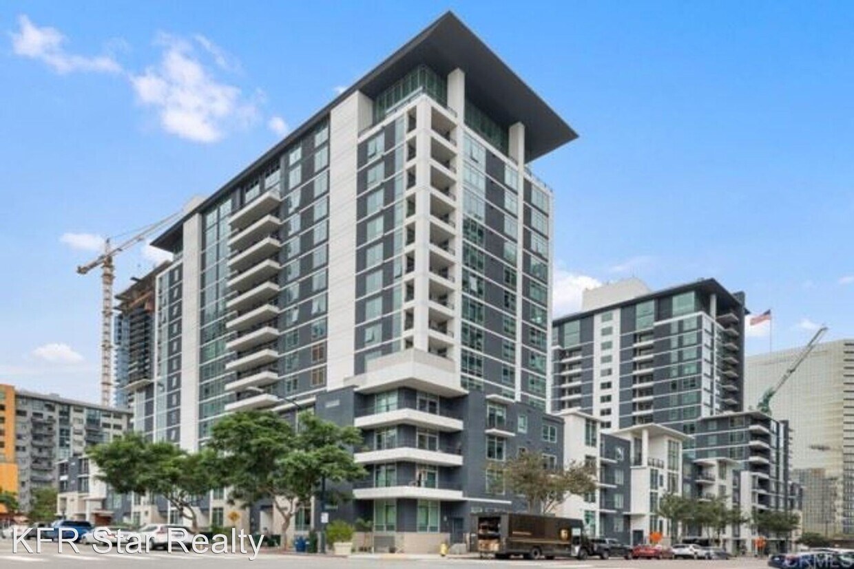 1 br, 1 bath House 425 W. Beech St., Uni... House for Rent in San