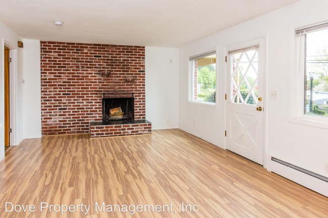 Building Photo - 4110 E Evergreen Blvd