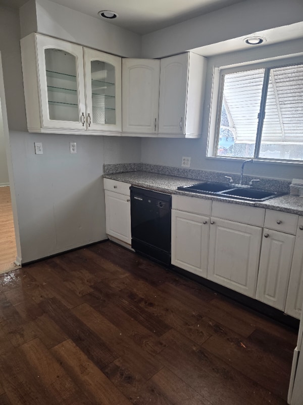 Building Photo - 16805 Lipton Ave