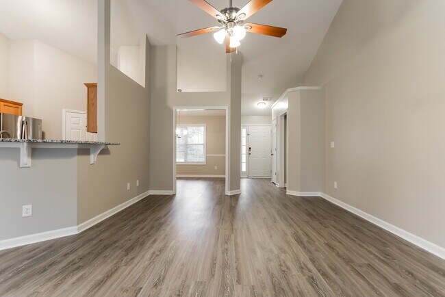 Foto del edificio - 963 Laurel Green Ln NE