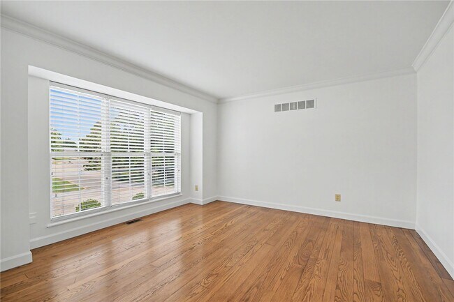 Foto del edificio - 102 Lexington Ln