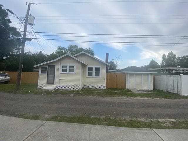 Primary Photo - 1410 1/2 39th Ave N