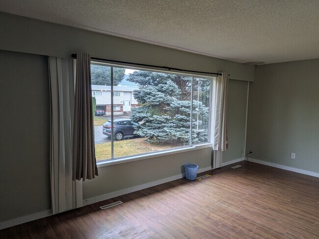 Photo du bâtiment - 46600 Teton Ave