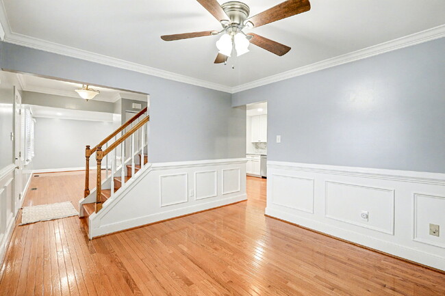 Building Photo - Welcome Home!!