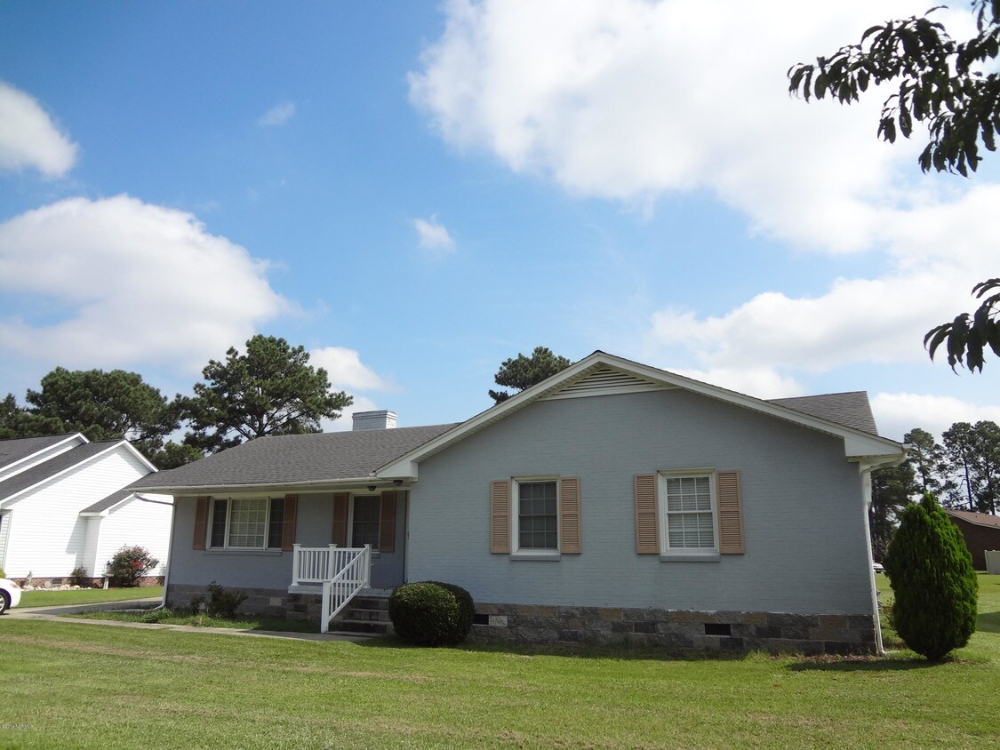 Primary Photo - 509 Highland Ave