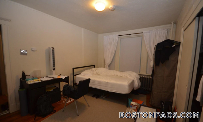 Building Photo - 1163 Boylston St