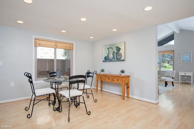 Foto del edificio - 3 br, 2 bath House - 350 Shawn Elise Way