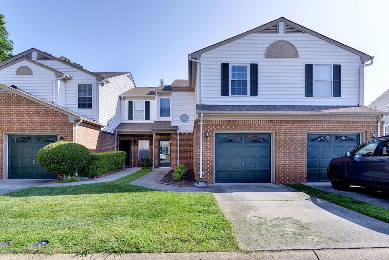 Primary Photo - Coventry Townhome with Garage