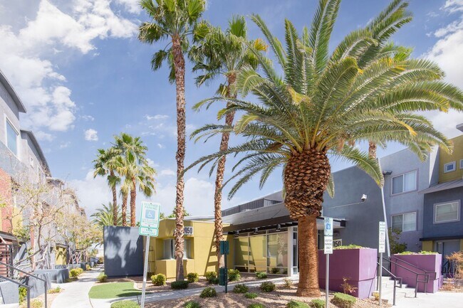 Foto del edificio - 9050 W Tropicana Ave