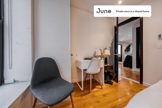 Foto del edificio - Room in Shared 6 bed/2 bath home