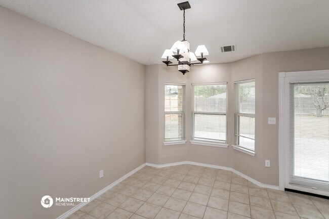 Building Photo - 1505 Circle Ln