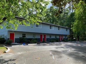 Building Photo - 2427 NW 4th Terrace