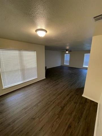 Building Photo - 1214 Meadow Creek Dr