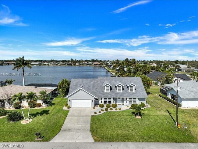 Foto del edificio - 407 SW 37th St