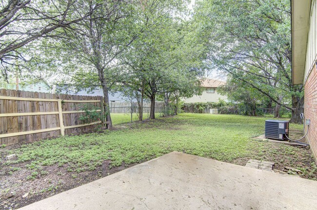Foto del edificio - 5301 Indio Cir