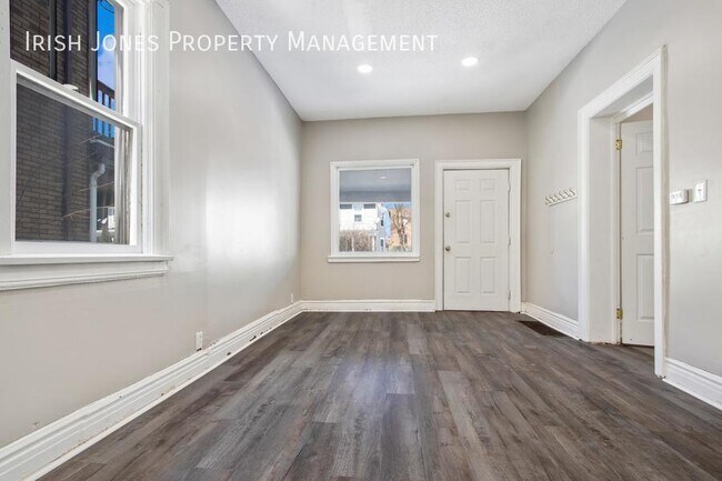 Foto del edificio - 39 Glendale Pl