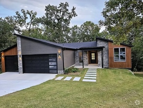 Building Photo - 3 Darten Cir