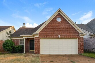 Building Photo - 10105 Cross Ridge Rd