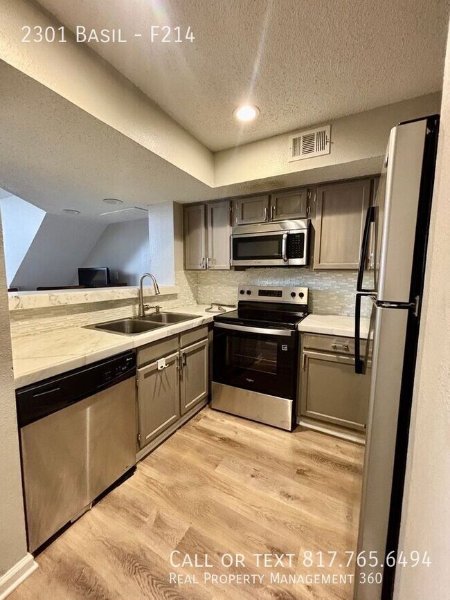 Foto del edificio - 2301 Basil-F214