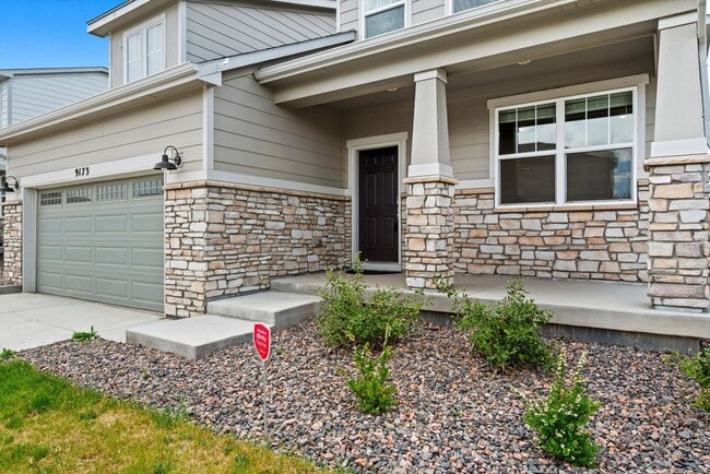 Building Photo - Beautiful Birght & Open 4 Bedroom Home | Bonus Room + Private Deck