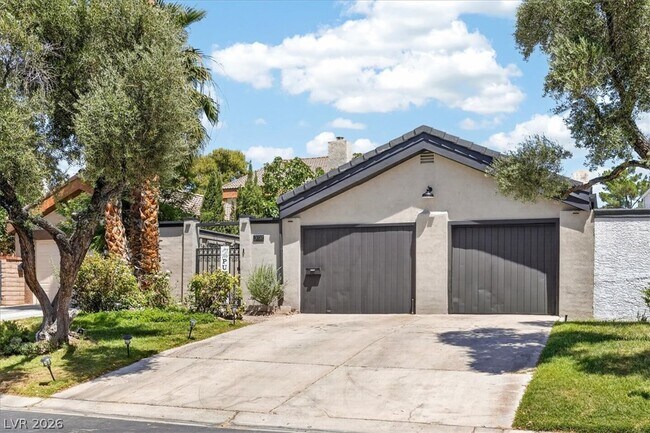 Building Photo - 3137 Bel Air Dr