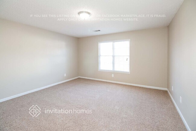 Foto del edificio - 1069 Meadow Glen Cir