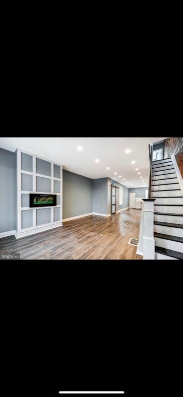 Building Photo - 5312 Delancey St