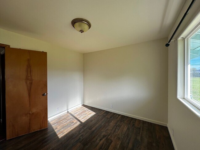 Foto del edificio - 15-1300 Railroad Ave. Keaau, HI 96749