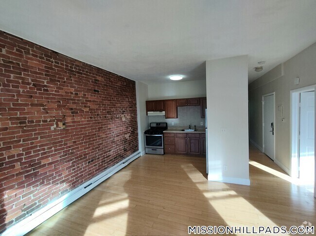 Building Photo - 338 Warren St