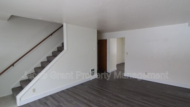 Foto del edificio - 2140 St Clair Rd