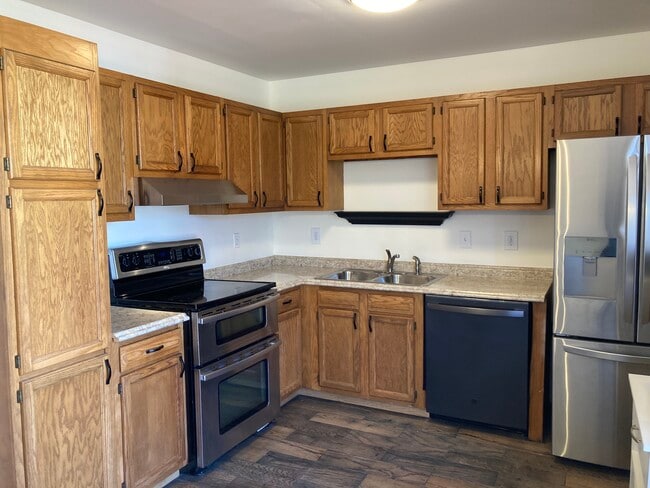 Building Photo - 6155 Porter Rd