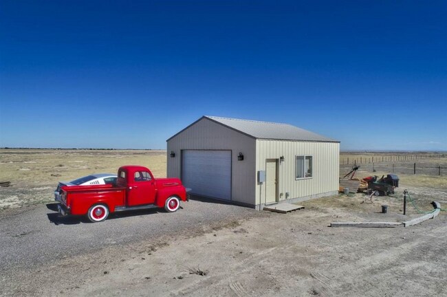 Building Photo - 5835 SW Ashley Ct