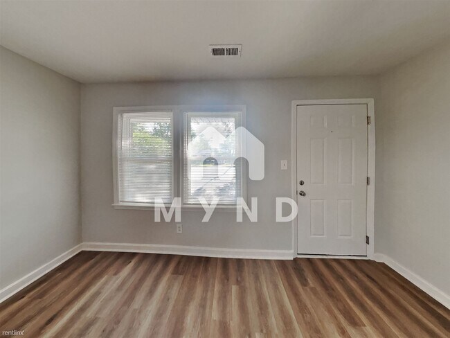 Foto del edificio - 3 br, 1 bath House - 4929 Winchester St