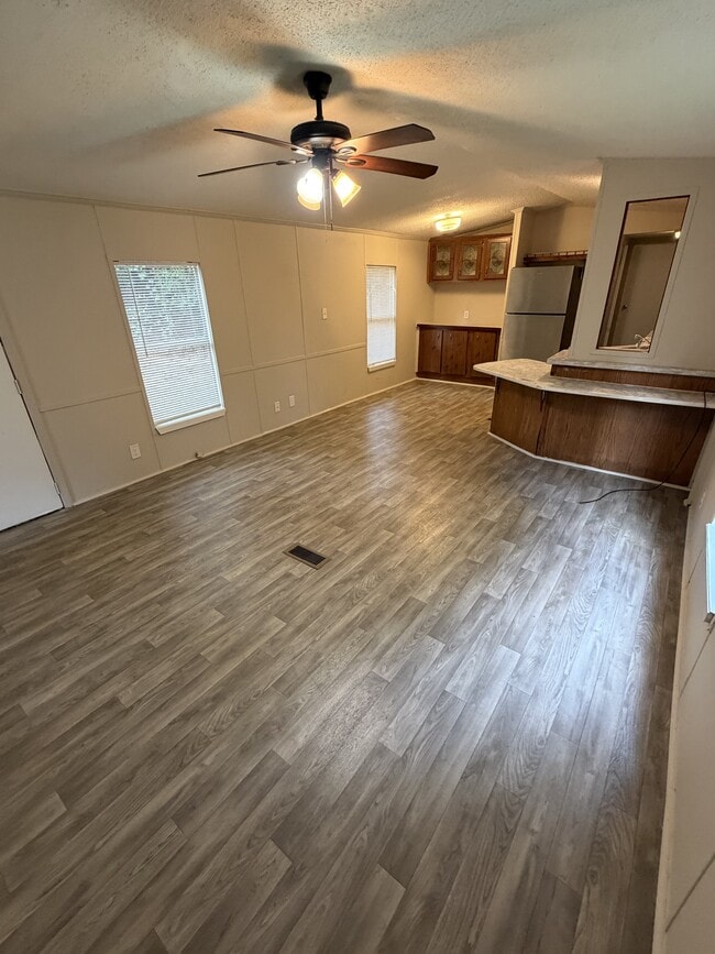 Building Photo - 51 Platinum Dr