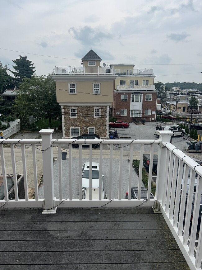 Building Photo - 3621 Roland Ave