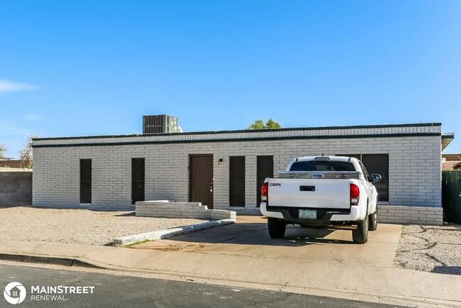 Building Photo - 561 E HILTON AVE, MESA, AZ 85204