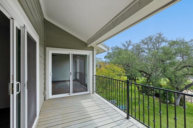 Building Photo - 100 Lido Cir