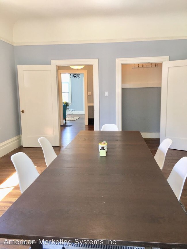 Foto del edificio - 4 br, 3 bath House - 483 6TH AVE